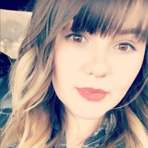 Meet your Posher, Tori